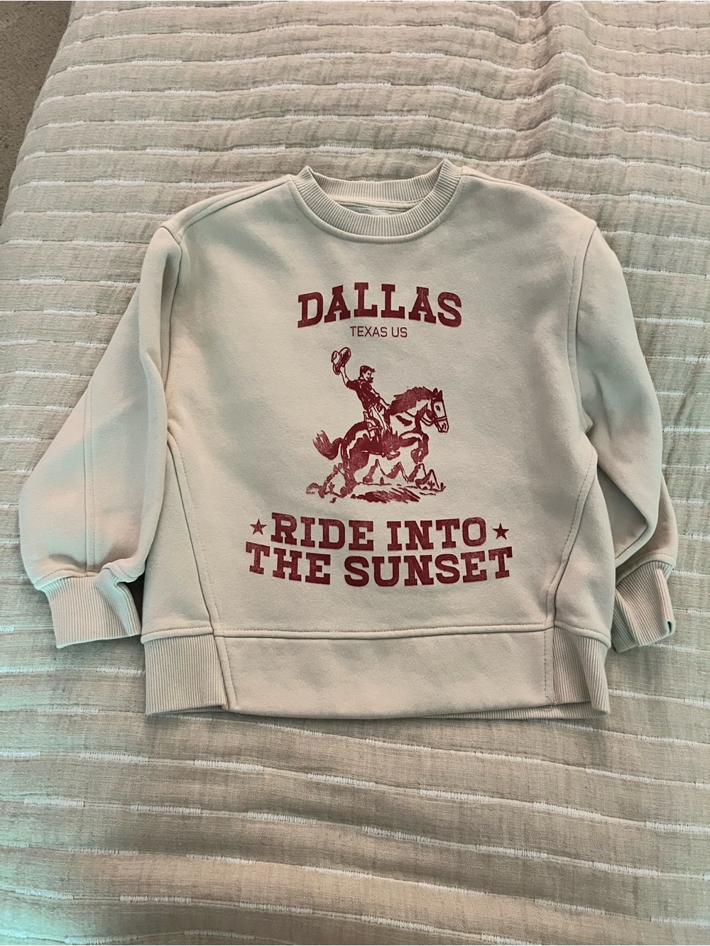 Zara Cream 'Dallas Ride Into The Sunset' Graphic Sweatshirt